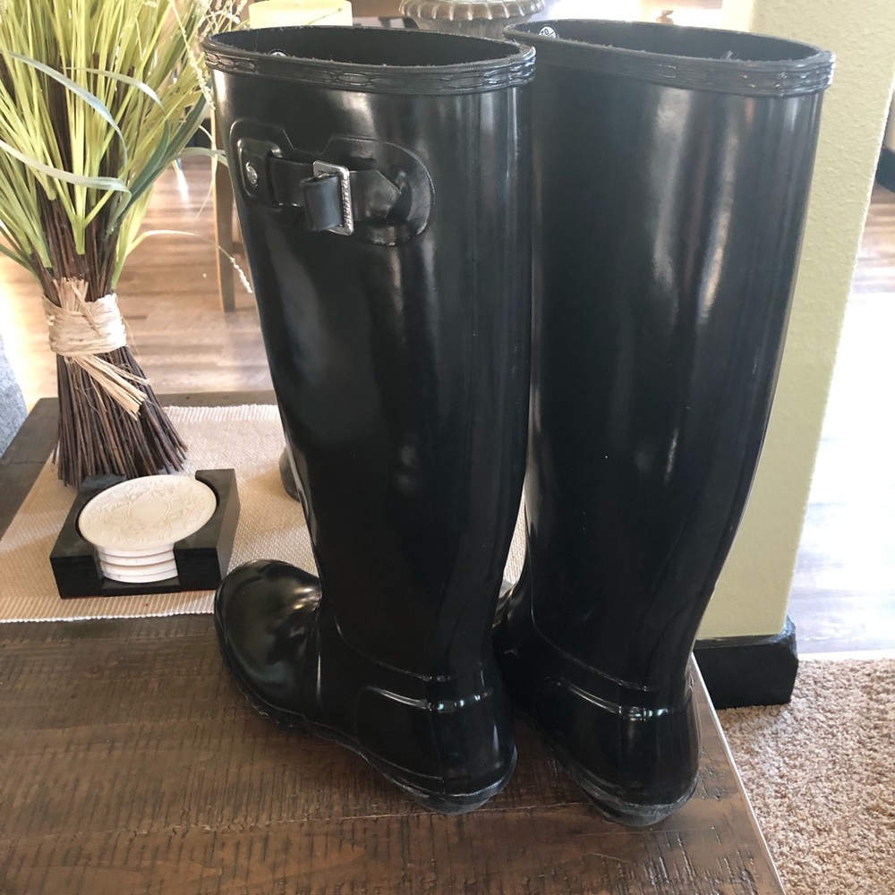 Hunter Black Gloss Rainboots - Picture 6 of 8